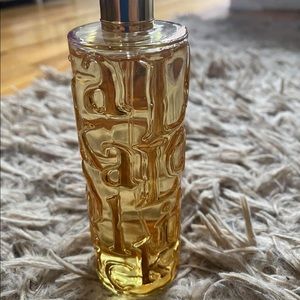 Lolita Lempika L l’aime